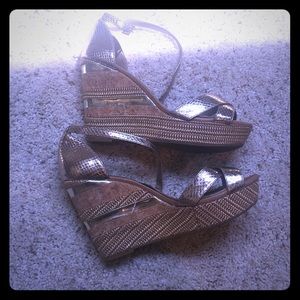 GOLD BOHO  CLASSY METALLIC WEDGE HEELS