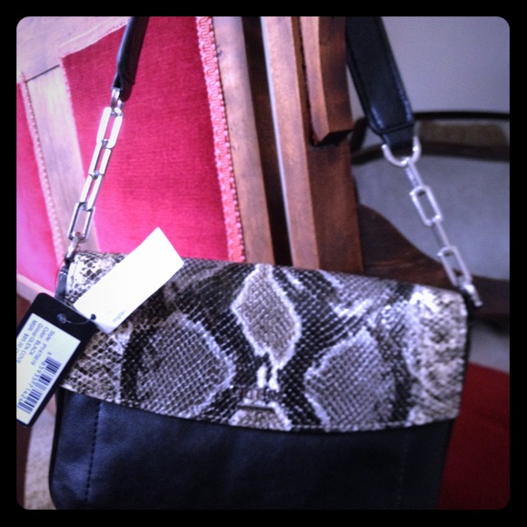 Guess shoulder bag