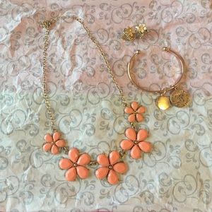 Forever 21 necklace statement