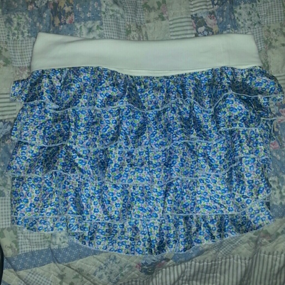 Brand new Victoria's secret skirt