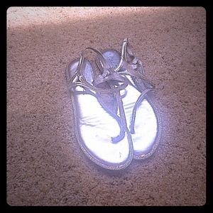 SPARKLY LIGHTWEIGHT SILVER METALLIC SANDALS SHOES