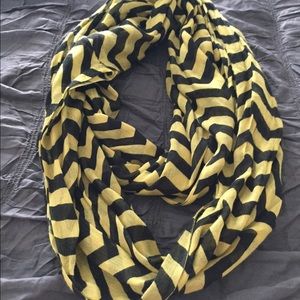 Infinity scarf