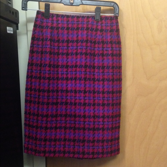 Ann Taylor Knee Length skirt