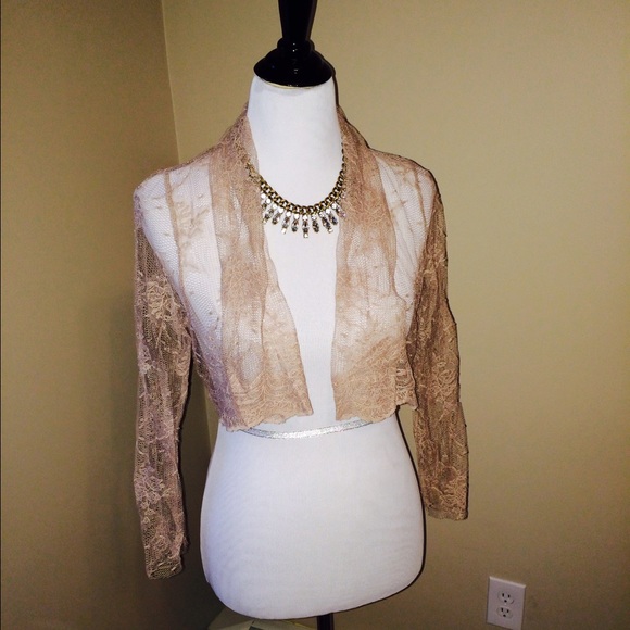 NWT lace shrug - Picture 2 of 3