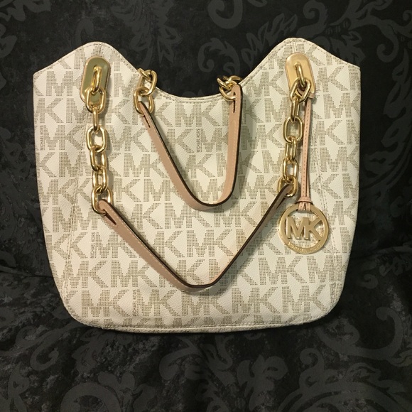 Michael Kors purse