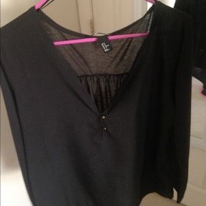 Black t shirt
