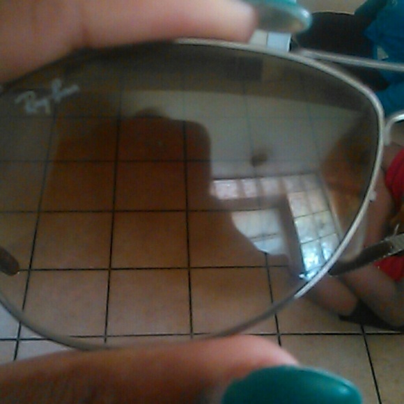 Raybans***authentic - Picture 2 of 3