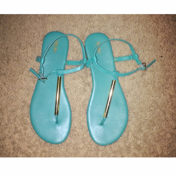 Kelly green sandals!