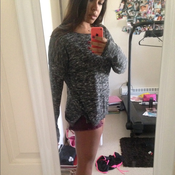 Sweater - Picture 3 of 3