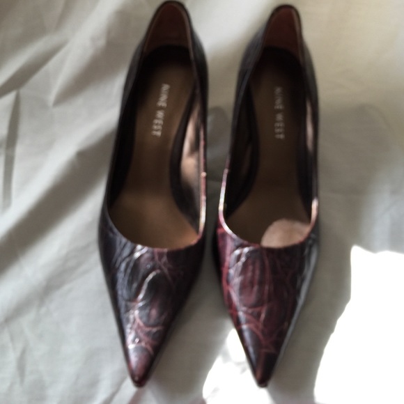 💥💥FLASH SALE💥💥Nine West Brown crocodile heels