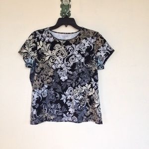 Black print top