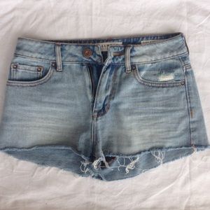 Bullhead high rise denim shorts
