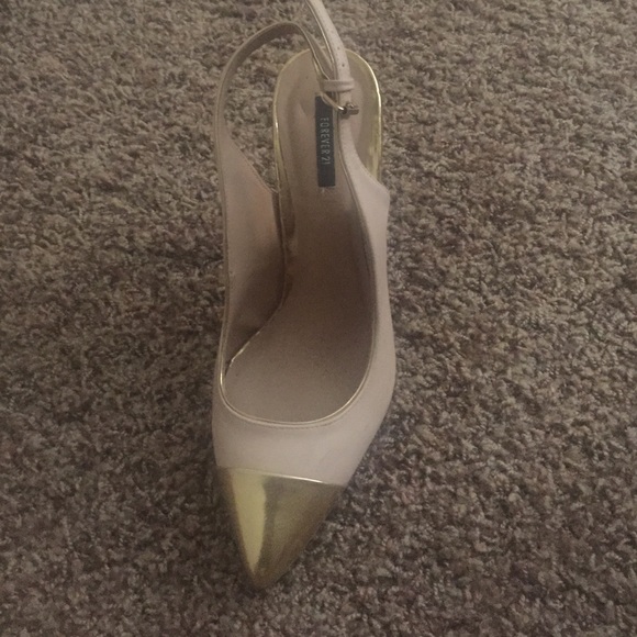 Forever 21 low pump