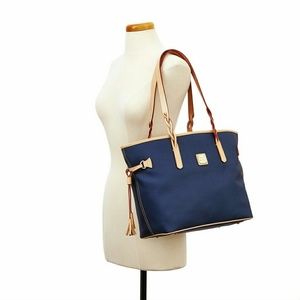 SOLD........NWT Dooney & Bourke Bailey Bag Tote