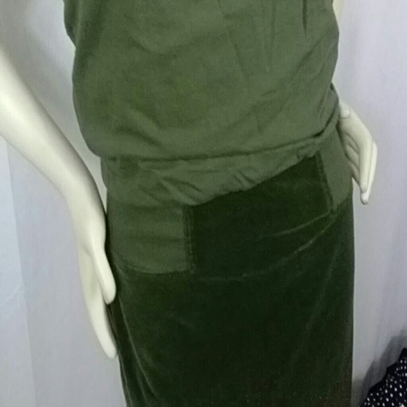 Dress - Picture 2 of 4