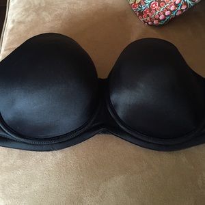 Black Strapless Bra