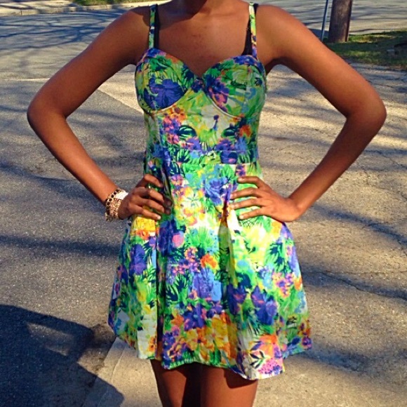 Fun, Flirty Jessica Simpson Bustier Dress!