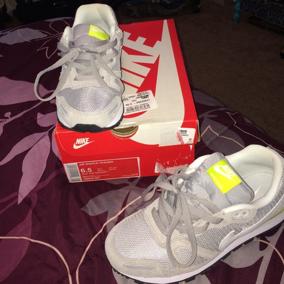 SOLD🎉🎉🎉Air Waffle Trainer
