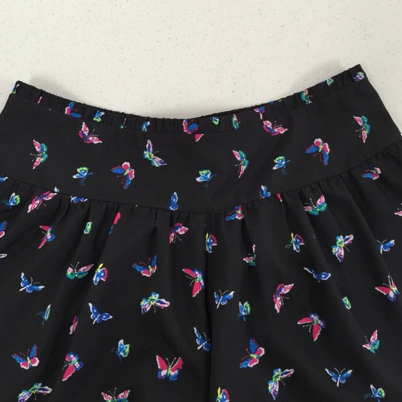 Express shorts - Picture 2 of 3