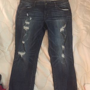 Your next favorite pair of jeans! Destroyed look!