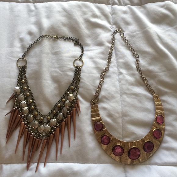 Necklaces - Picture 3 of 4