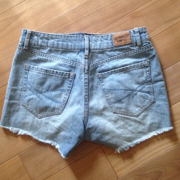 TRADED - Picture 2 of 4