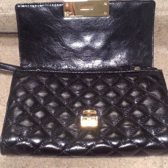 🎉SOLD🎉M KORS Authentic NEW Susannah Lock Clutch - Picture 3 of 4