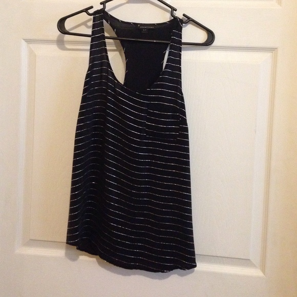 Razor back tank