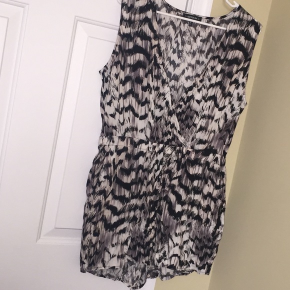 New V-Neck cheetah romper! Sz M
