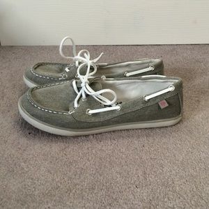 Boat shoes