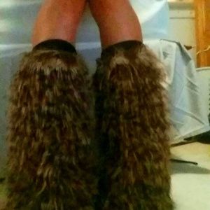 Animal print leg warmers