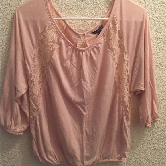 American Eagle pink top