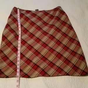 Cute red and tan skirt. ..sz 12
