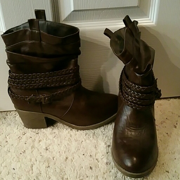 Ankle boots