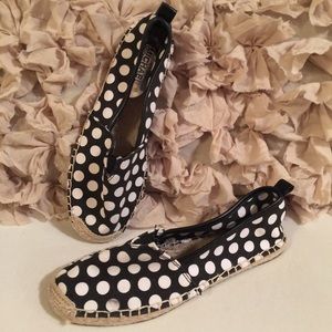 ❌SOLD❌💯authentic Mk polka dots flat shoes size 6