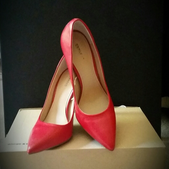 💕SALE!!!💕Express Red Heels , size:6.5