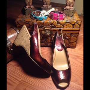 💕CL by Chinese Laundry Carissa Wedges Size 6💕