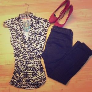 Professional B&W Wrap Top