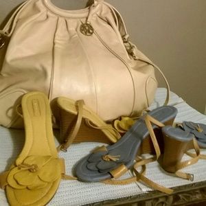 2 pair of Flower top wedges