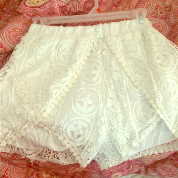 Brandy Melville Crochet shorts