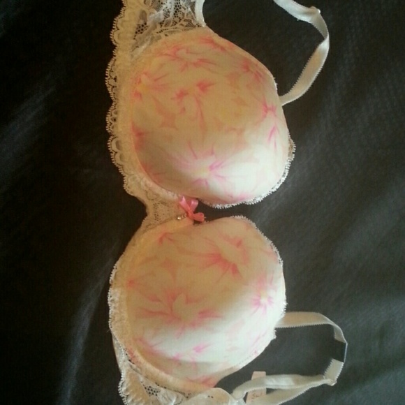 Victoria Secret  bra 34 D