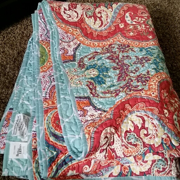 Queen sized quilt