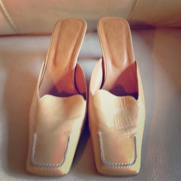 Banana Republic shoes