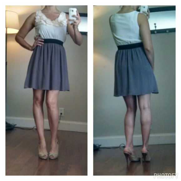 | D a i s e y  S h o p p e  | ᴘᴇᴛᴀʟ ʀᴜғғʟᴇ ᴅʀᴇss - Picture 2 of 3