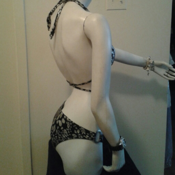 Victoria Secrets bikini - Picture 3 of 4