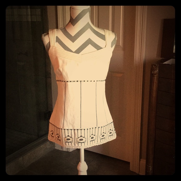 Ann Taylor linen embroidered top