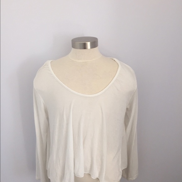 🌟SOLD🌟 Brandy Melville Priscilla Top - Picture 2 of 4