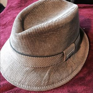 Women's hat
