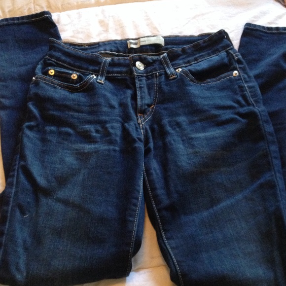 Levis - Picture 3 of 3