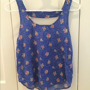 ✖️SOLD✖️💛blue cut out tank💛